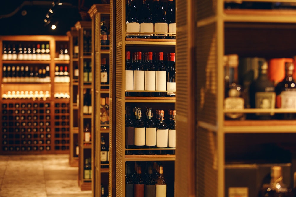 ห้องเก็บไวน์เหมาะสำหรับนักสะสมไวน์ระดับ Fine Wine หรือผู้ที่ต้องการเก็งกำไรในอนาคต